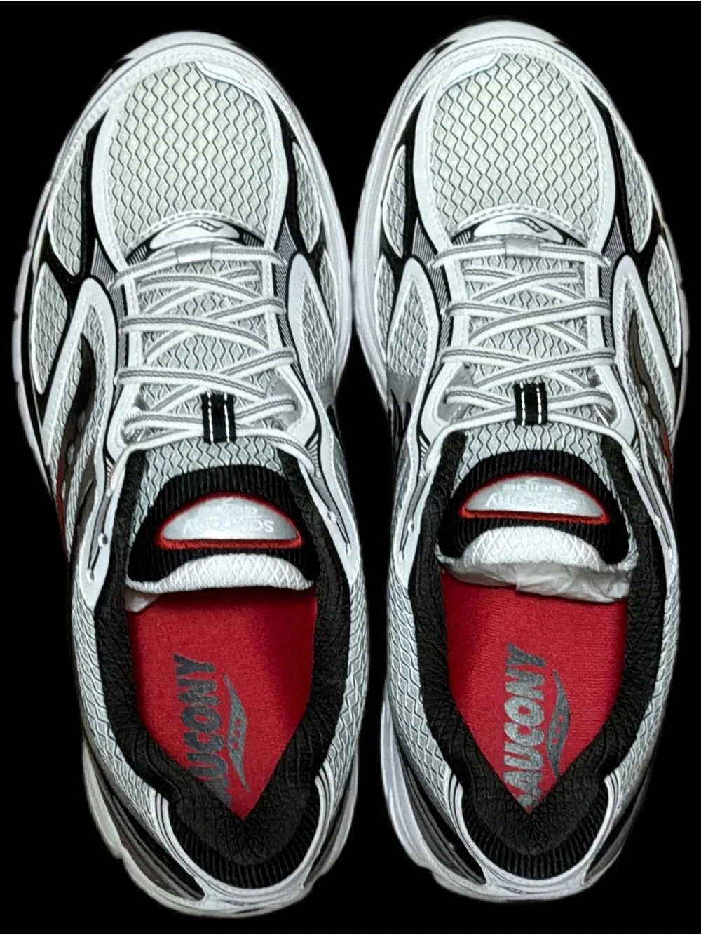 Saucony GUIDE 7 men’s size 11 athletic Lifestyle shoes **NEW**